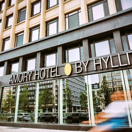 Top Amory By Hyllit